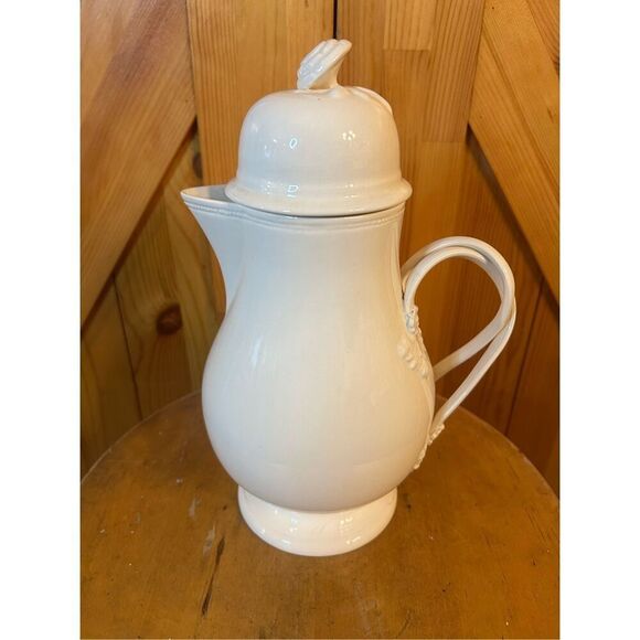 Vintage Leedsware Creamware Coffee Pot with Domed Lid Hand Formed Pattern (8872) - Picture 3 of 9